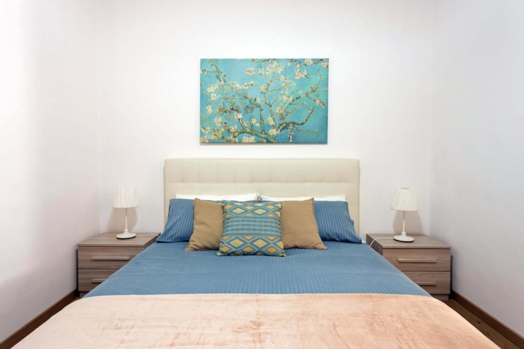 Centre Apartment Grotte Bianche 2 Catania Bagian luar foto