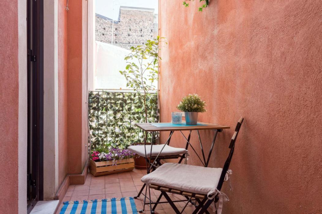 Centre Apartment Grotte Bianche 2 Catania Bagian luar foto